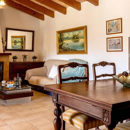 Holiday home Geroni *